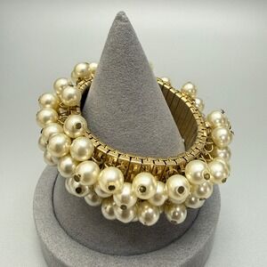Vintage Faux Pearl Gold Tone Expansion Cha Cha Bracelet Coquette Bridal Chic